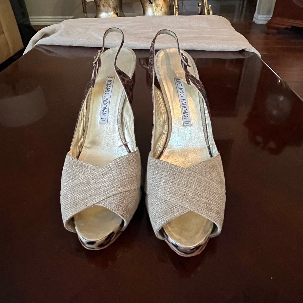 Tan and cheetah low heels used size 9 shoes